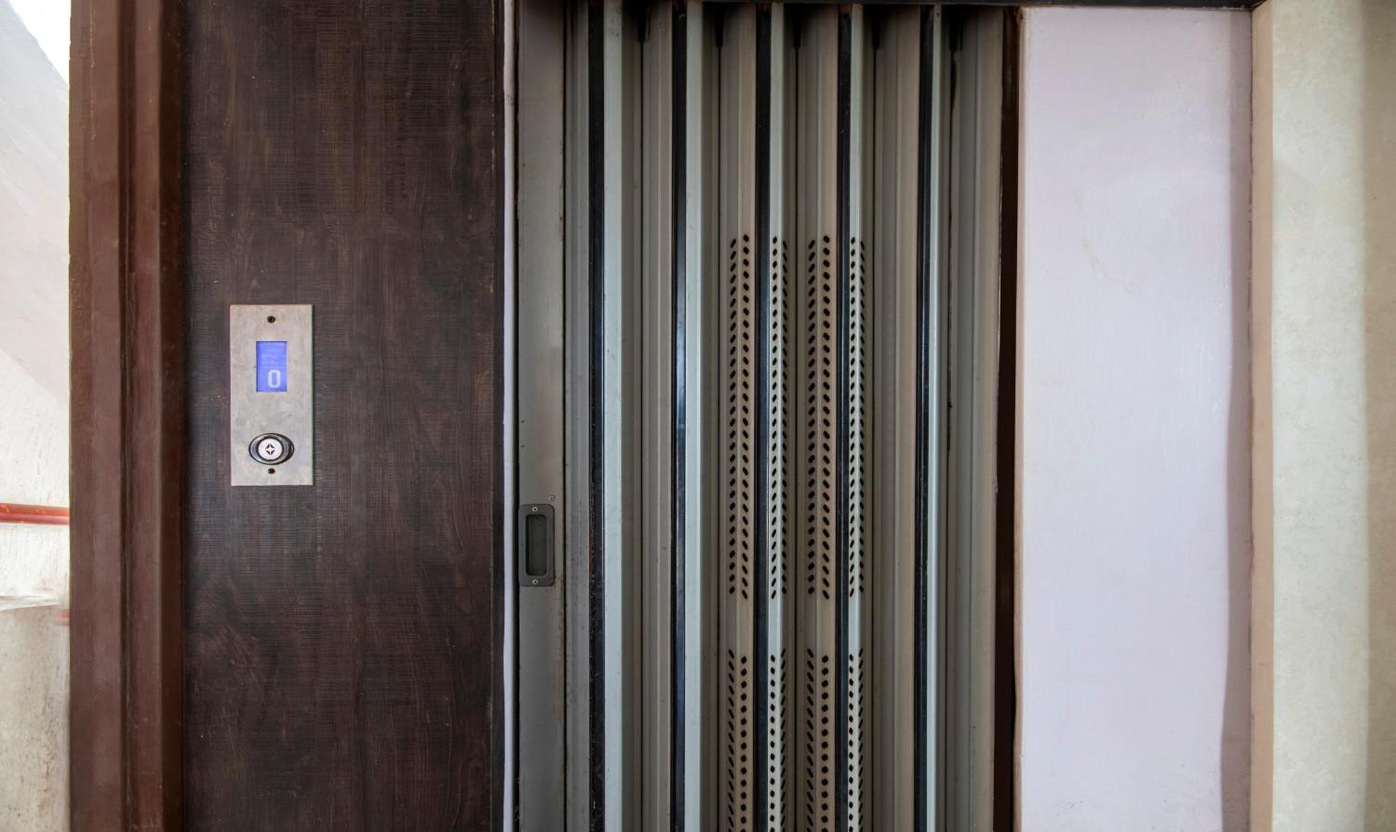 Itsy Hotels Shree Krishna Palace Ahmedabad Eksteriør bilde
